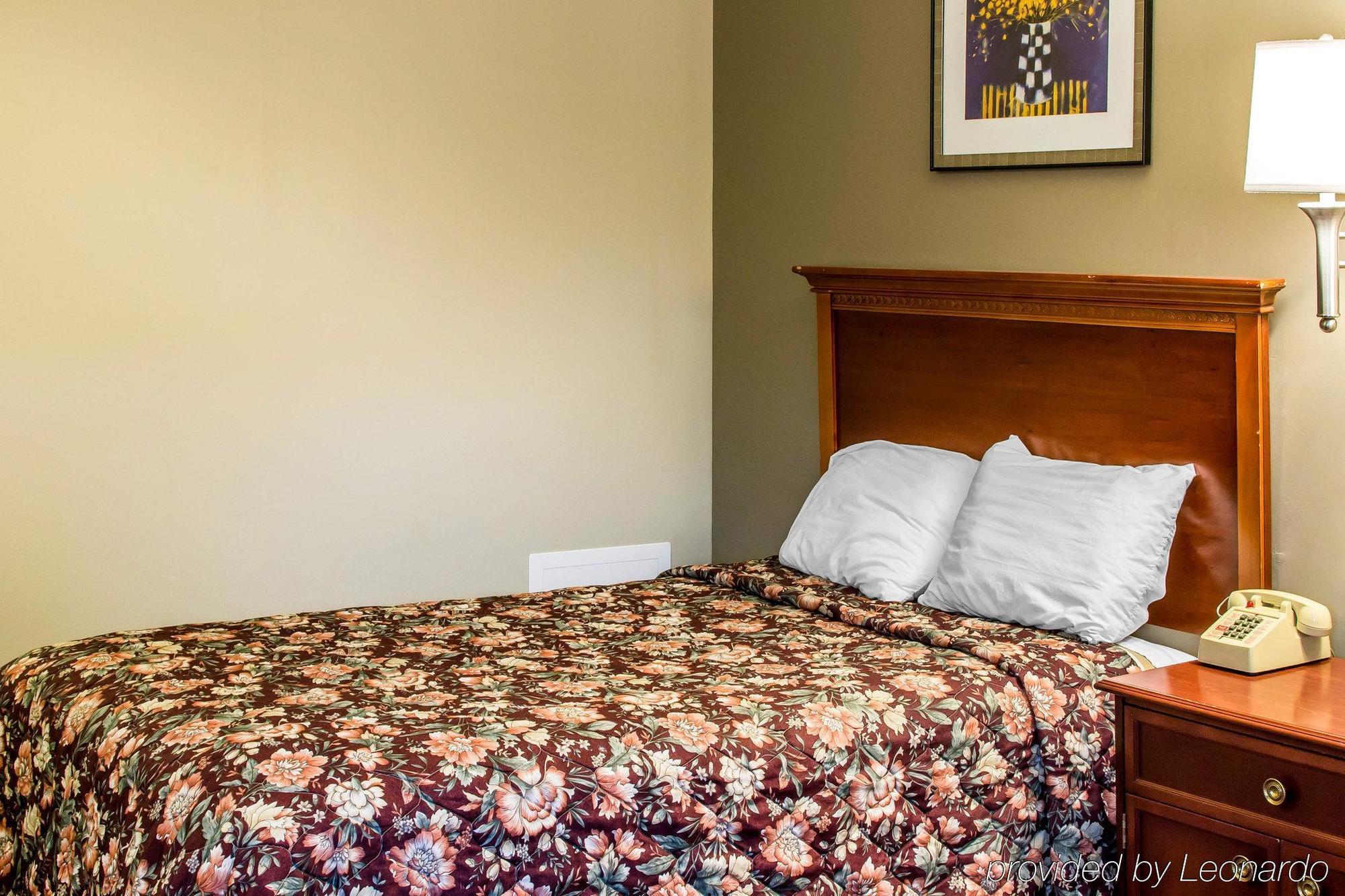 Econo Lodge Warrensville Warrensville Heights 外观 照片
