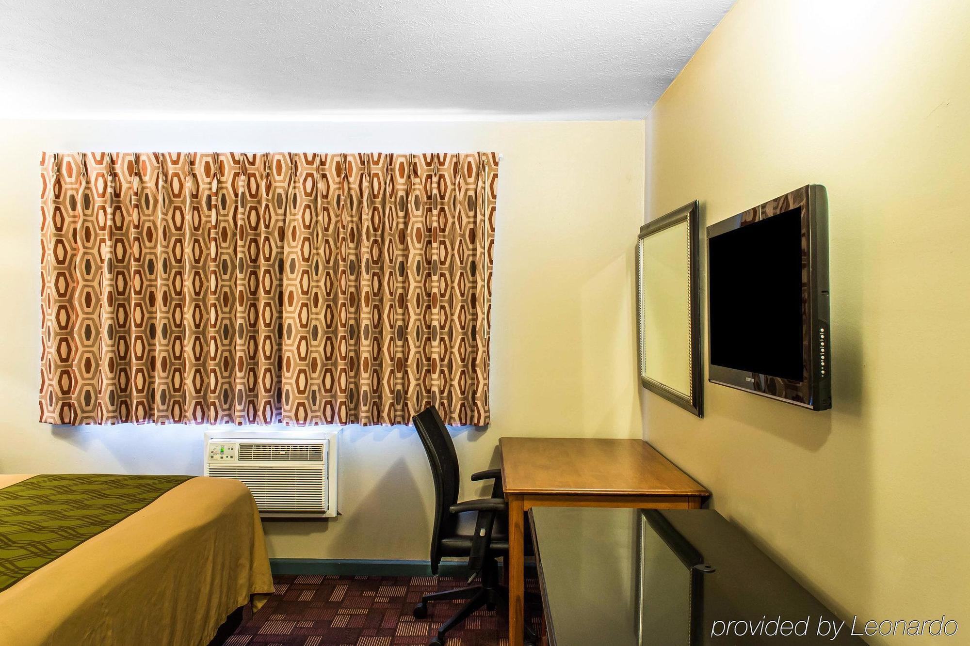 Econo Lodge Warrensville Warrensville Heights 外观 照片