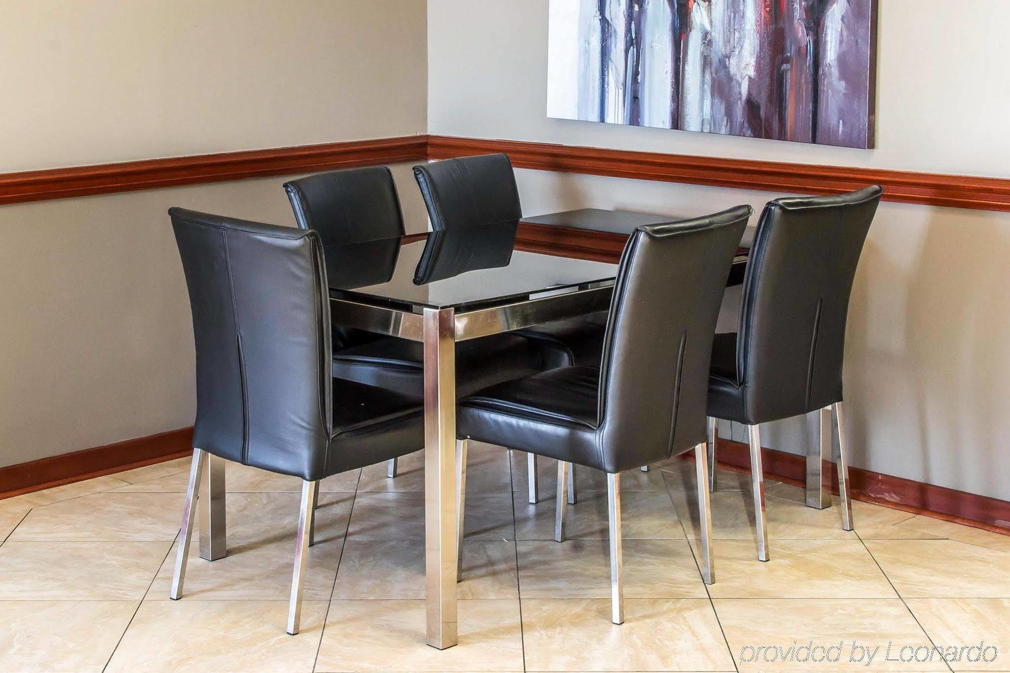 Econo Lodge Warrensville Warrensville Heights 外观 照片