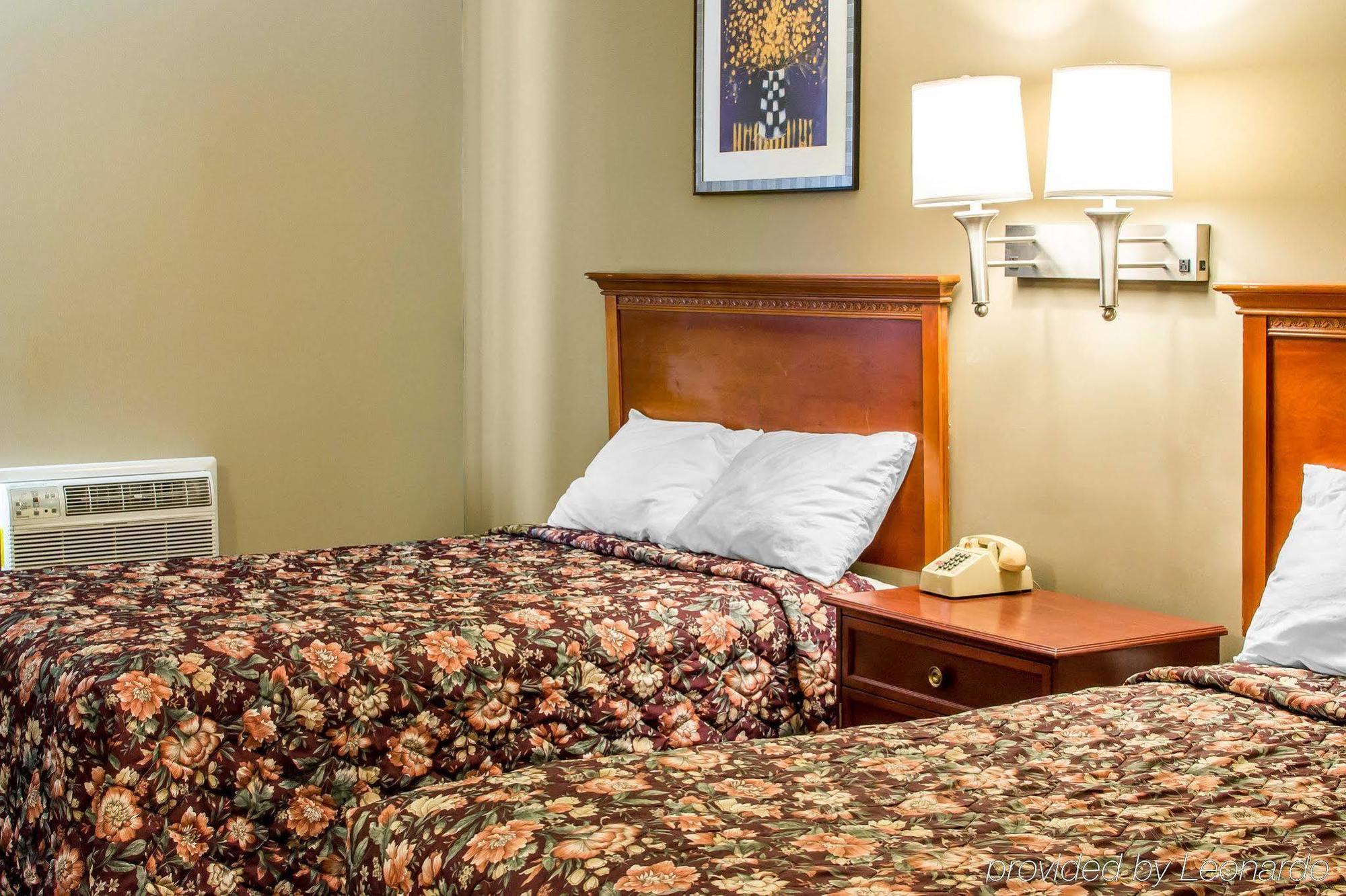 Econo Lodge Warrensville Warrensville Heights 外观 照片