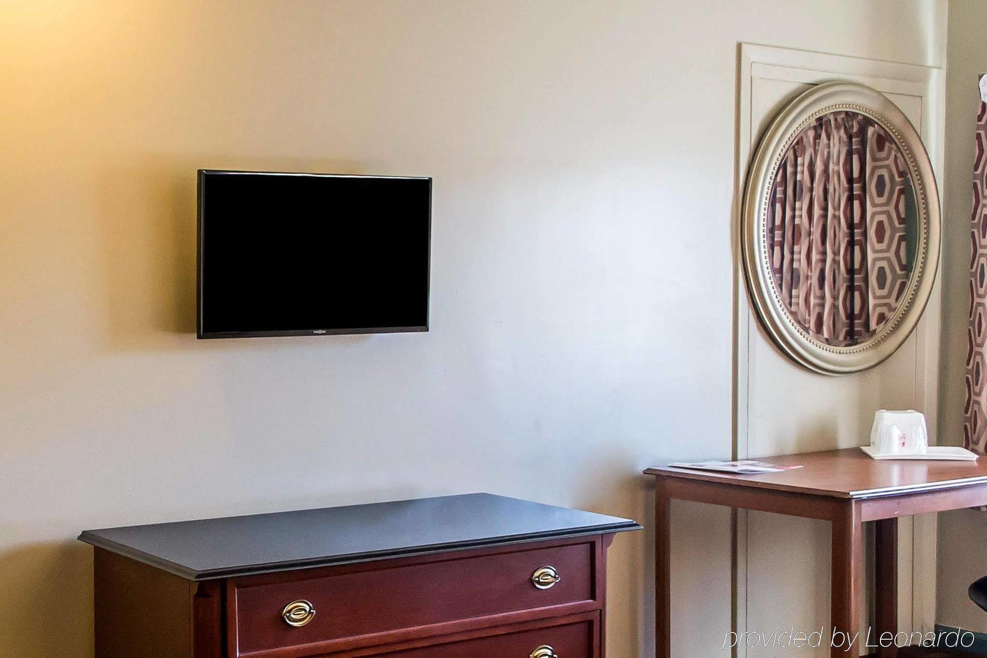 Econo Lodge Warrensville Warrensville Heights 外观 照片
