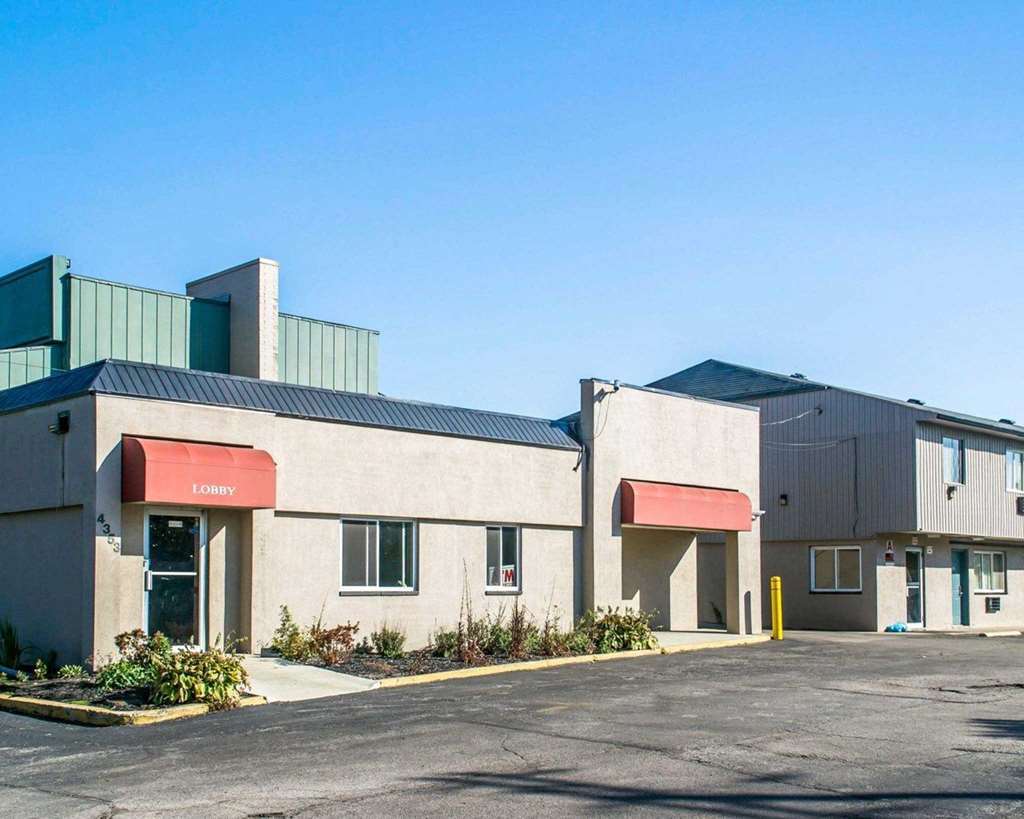 Econo Lodge Warrensville Warrensville Heights 外观 照片