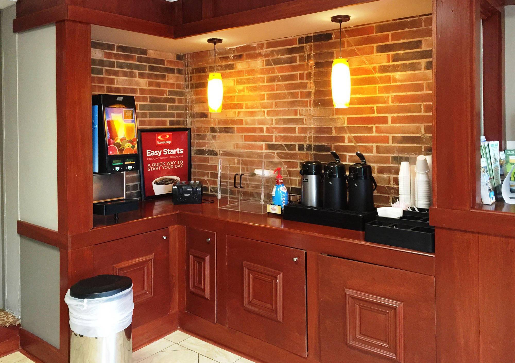 Econo Lodge Warrensville Warrensville Heights 外观 照片